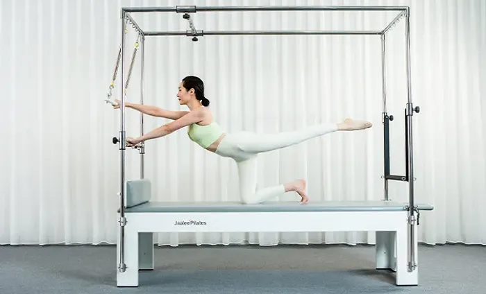 An Introduction to the Pilates Trapeze Table – What Is It? An Introduction to the Pilates Trapeze Table – What Is It?
